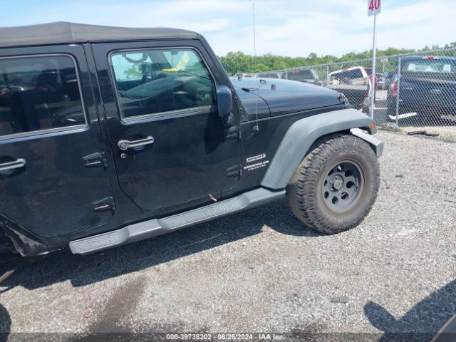 1C4BJWDG4HL629710 Jeep Wrangler Unlimited Sport 4x4