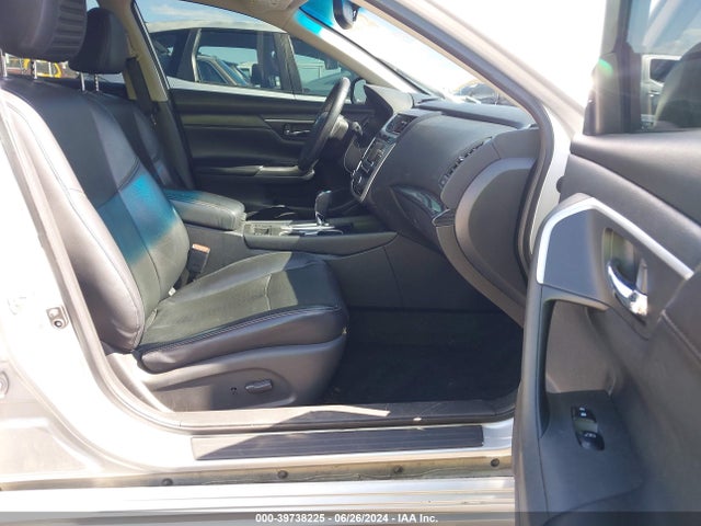 2018 Nissan Altima 2.5 Sl მანქანა იყიდება აუქციონზე, vin: 1N4AL3AP1JC215420, აუქციონის ნომერი: 39738225