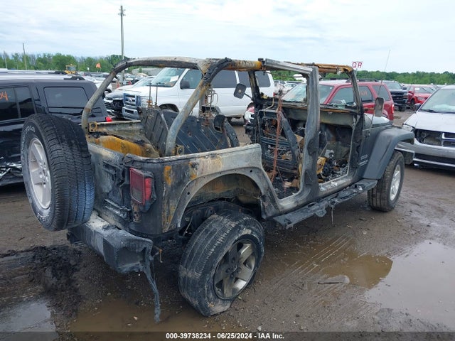 1C4BJWDG3HL718958 Jeep Wrangler Unlimited Sport 4x4