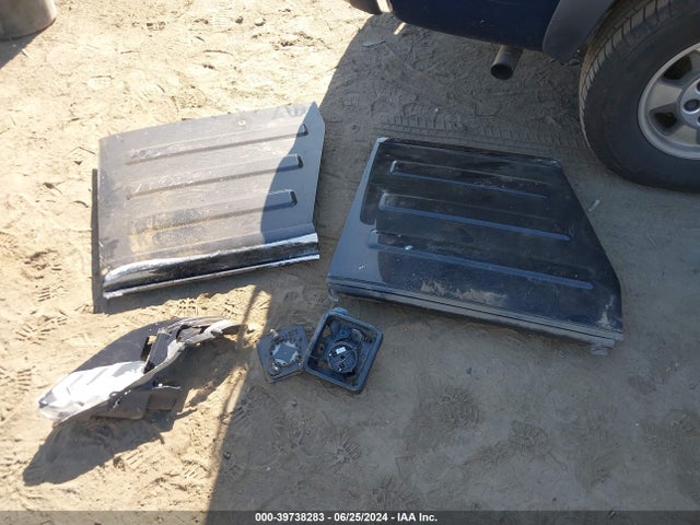 1C4HJXEN4LW245544 Jeep Wrangler Unlimited Sahara 4x4