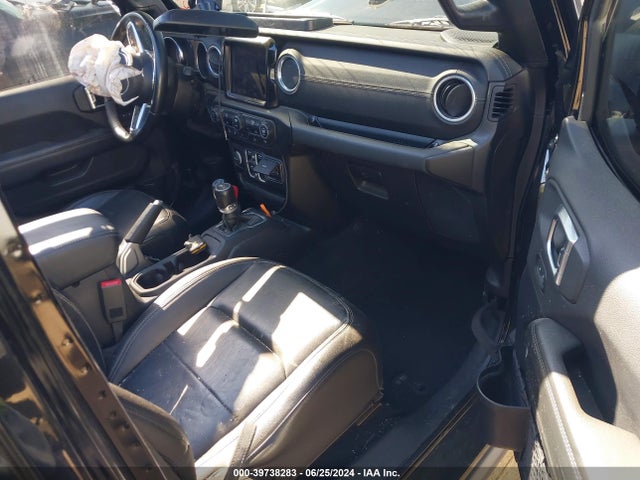 1C4HJXEN4LW245544 Jeep Wrangler Unlimited Sahara 4x4