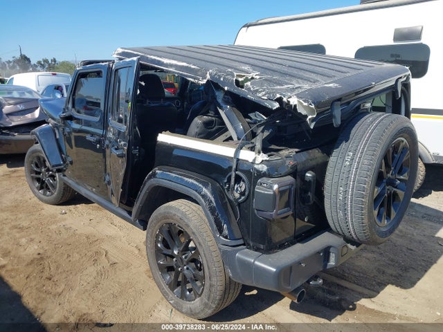 1C4HJXEN4LW245544 Jeep Wrangler Unlimited Sahara 4x4