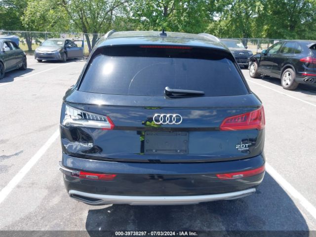 WA1BNAFY5J2237208 Audi Q5 2.0t Premium/2.0t Tech Premium