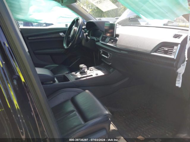 WA1BNAFY5J2237208 Audi Q5 2.0t Premium/2.0t Tech Premium
