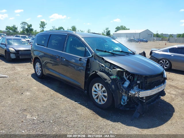 2018 2C4RC1EG2JR257601 main image