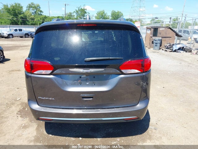 Chrysler Pacifica Touring L Plus 2018 2C4RC1EG2JR257601 Image 17
