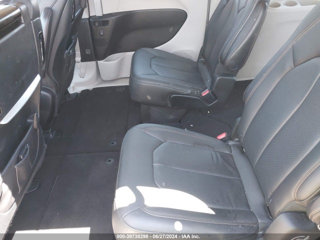 2C4RC1EG2JR257601 Chrysler Pacifica Touring L Plus