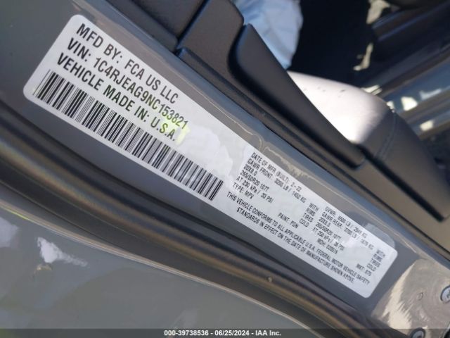 1C4RJEAG9NC153821 Jeep Grand Cherokee Wk Laredo X 4x2