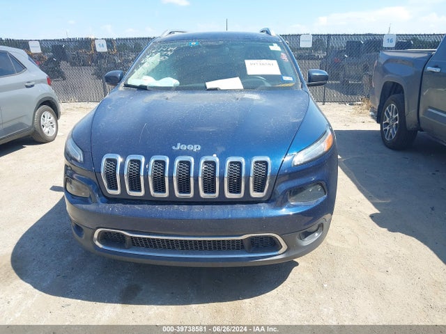 1C4PJLDB7JD561752 Jeep Cherokee Limited Fwd