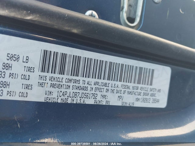 1C4PJLDB7JD561752 Jeep Cherokee Limited Fwd