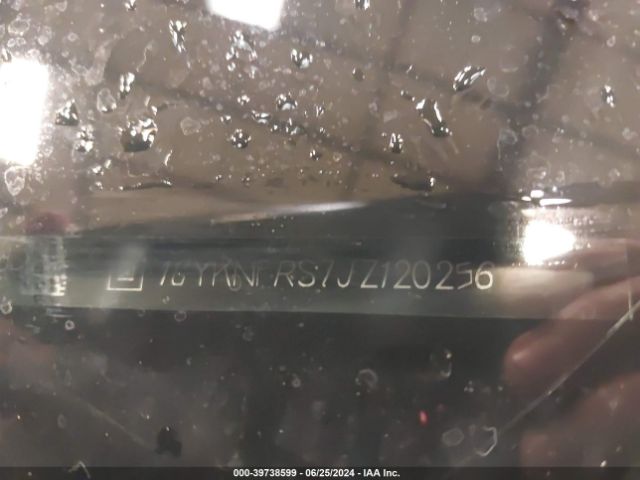 1GYKNFRS7JZ120256 Cadillac Xt5 Premium Luxury