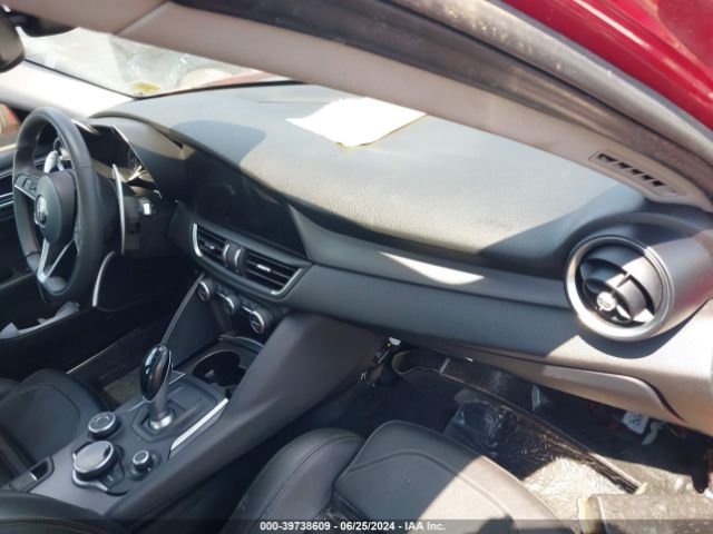 ZARFAECN8H7557095 Alfa Romeo Giulia Ti Rwd