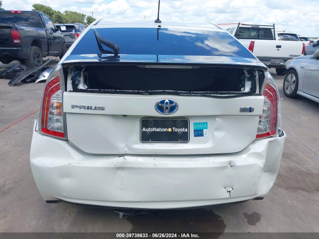 Toyota Prius Three 2014 JTDKN3DU5E0374202 Image 16