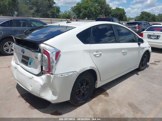 Toyota Prius Three 2014 JTDKN3DU5E0374202 Image 4