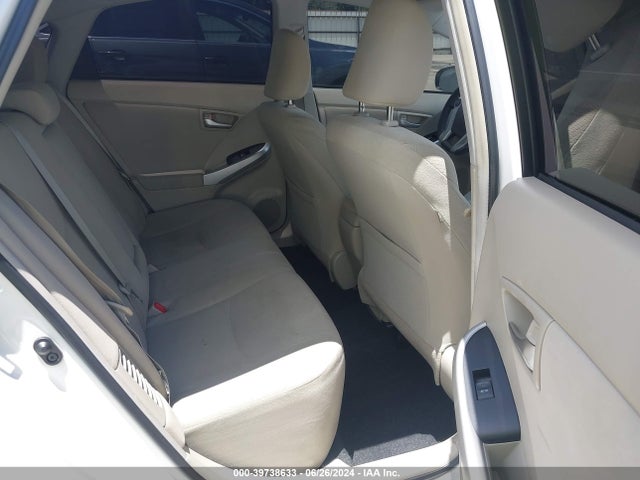 Toyota Prius Three 2014 JTDKN3DU5E0374202 Image 8