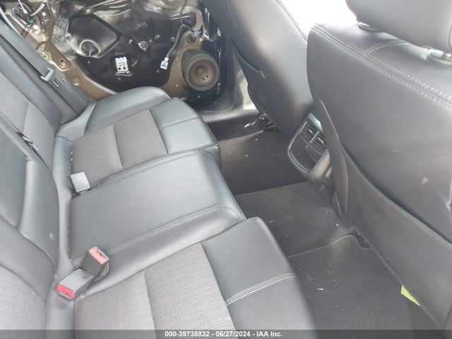 Chevrolet IMPALA 1LT 2018 2G1105S38J9138183 Image 8