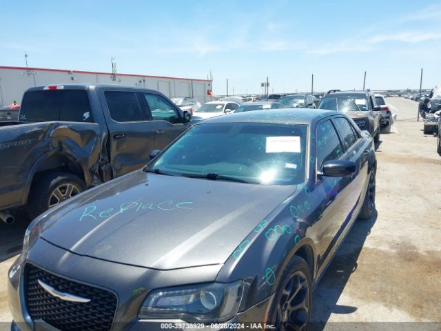 2C3CCAAG0KH589950 Chrysler 300 Touring