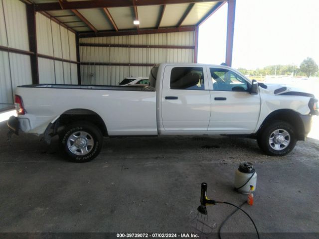 3C6UR5HJ1RG132055 RAM 2500 Tradesman  4x4 8' Box