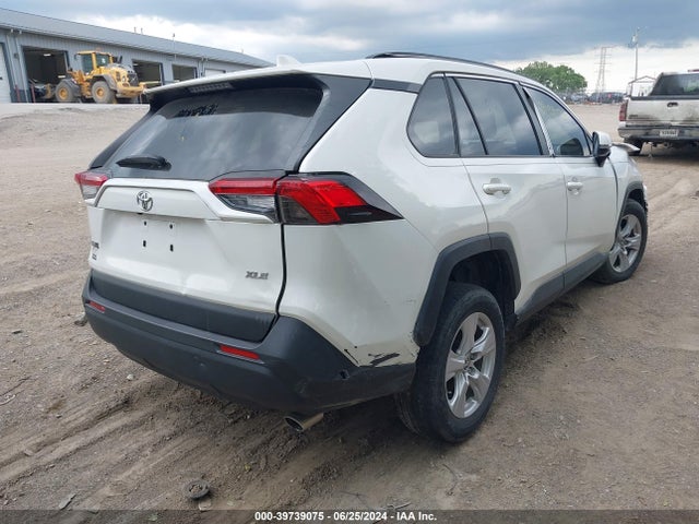 Toyota Rav4 Xle 2020 JTMW1RFV3LD521791 Image 4