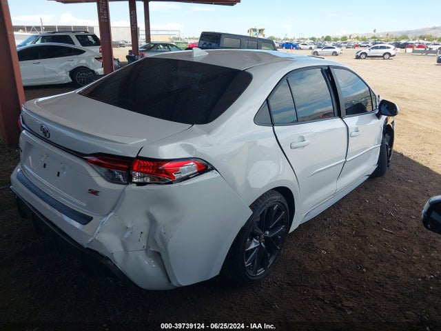 Toyota COROLLA SE 2024 5YFP4MCE0RP193383 Image 4