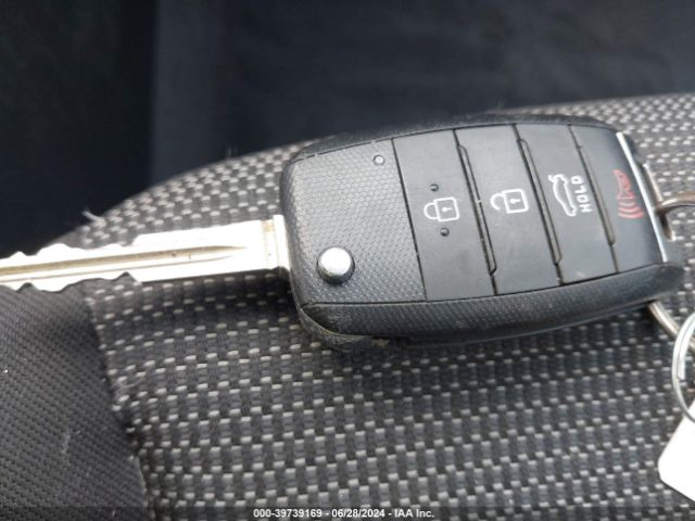 3KPFK4A70JE168561 KIA FORTE LX