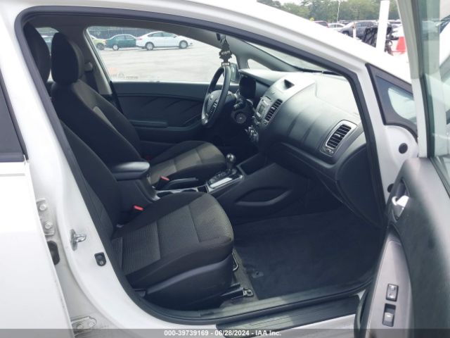 3KPFK4A70JE168561 KIA FORTE LX