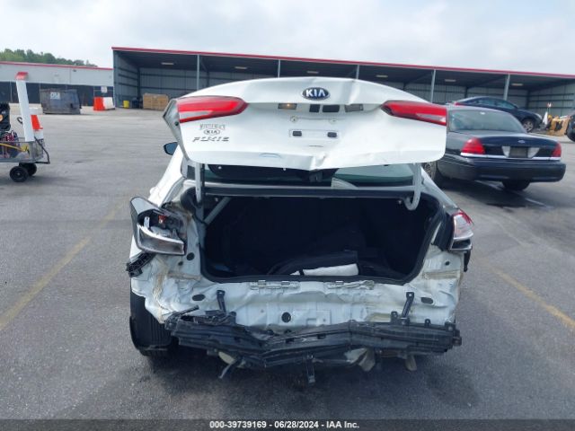 3KPFK4A70JE168561 KIA FORTE LX