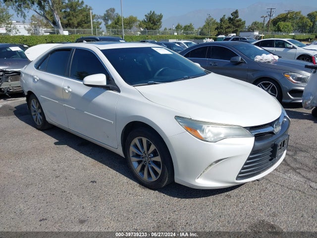 Toyota CAMRY XLE 2017 4T1BF1FKXHU684447 zdjęcie główne
