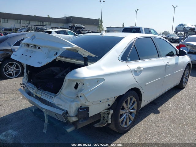 Toyota CAMRY XLE 2017 4T1BF1FKXHU684447 Image 4