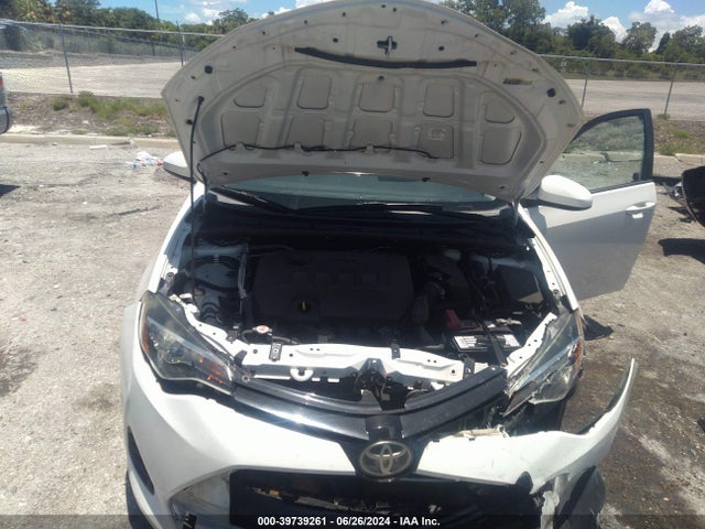 Toyota COROLLA LE 2018 5YFBURHE9JP783120 Image 10