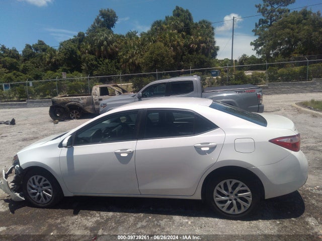Toyota COROLLA LE 2018 5YFBURHE9JP783120 Image 14