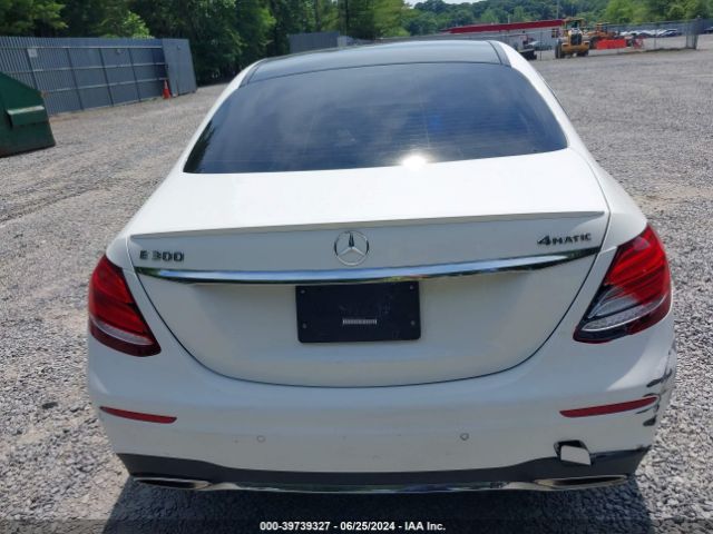 WDDZF4KB7HA063233 Mercedes-Benz E 300 4matic