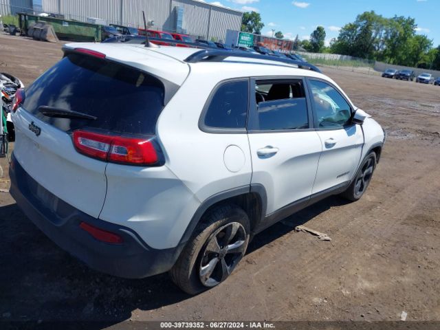 1C4PJLCB5GW238010 Jeep Cherokee Altitude