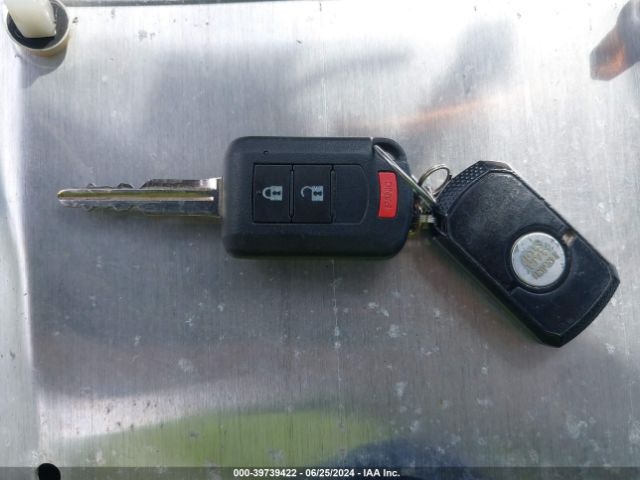 JA4AT3AA7JZ067710 Mitsubishi Eclipse Cross Es