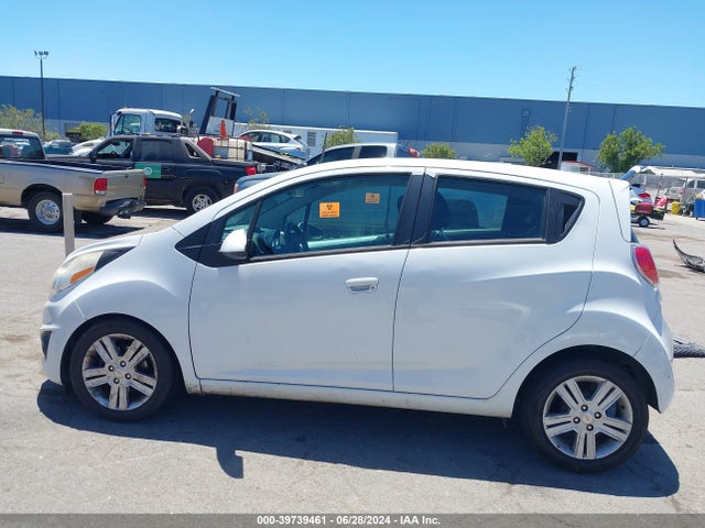 Chevrolet Spark 1lt Auto 2014 KL8CD6S95EC551832 Image 15