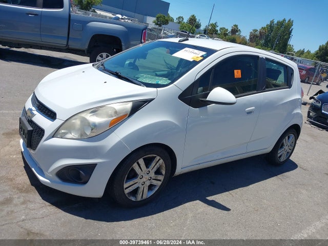 Chevrolet Spark 1lt Auto 2014 KL8CD6S95EC551832 Image 2