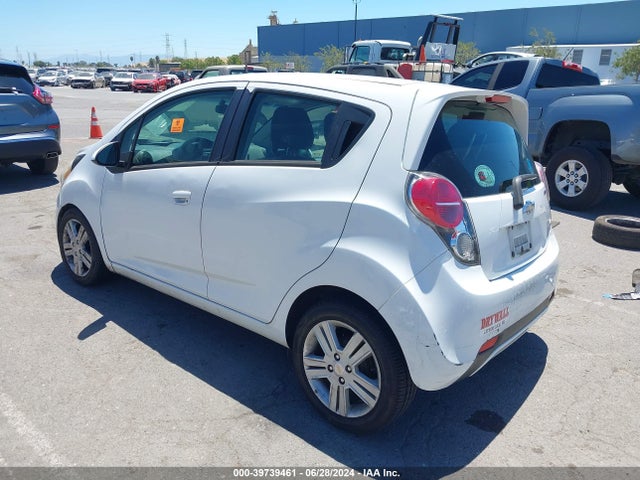 Chevrolet Spark 1lt Auto 2014 KL8CD6S95EC551832 Image 3