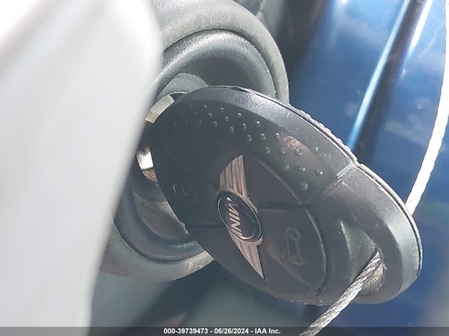 2006 MINI COOPER S WMWRH33566TK57953 Photo 10