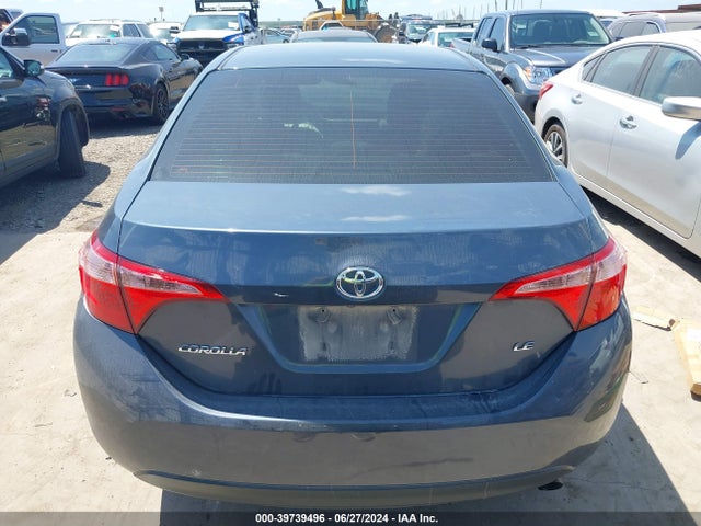Toyota COROLLA LE 2018 5YFBURHE9JP773008 Image 16