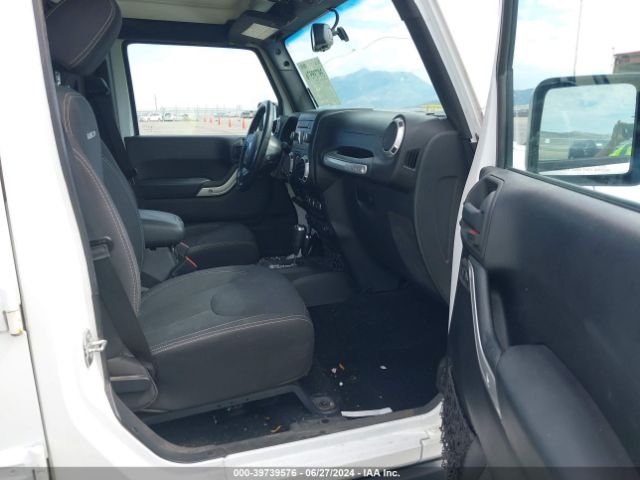 1C4BJWFG9GL170010 Jeep Wrangler Unlimited Rubicon