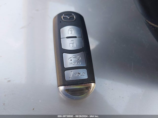 JM1GL1V56H1150975 Mazda Mazda6 Touring