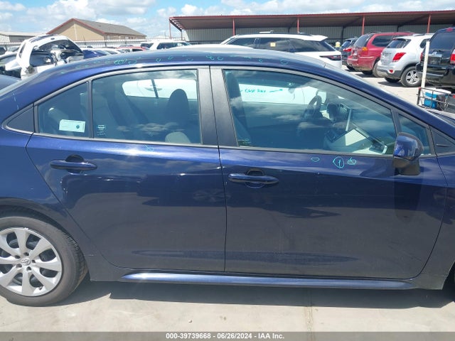 Toyota COROLLA LE 2021 5YFEPMAE0MP232497 Image 13