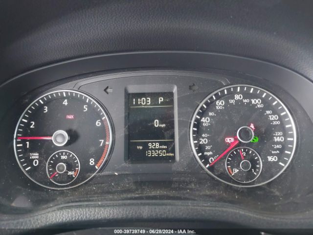 1VWAT7A33FC123339 Volkswagen Passat 1.8t Limited Edition
