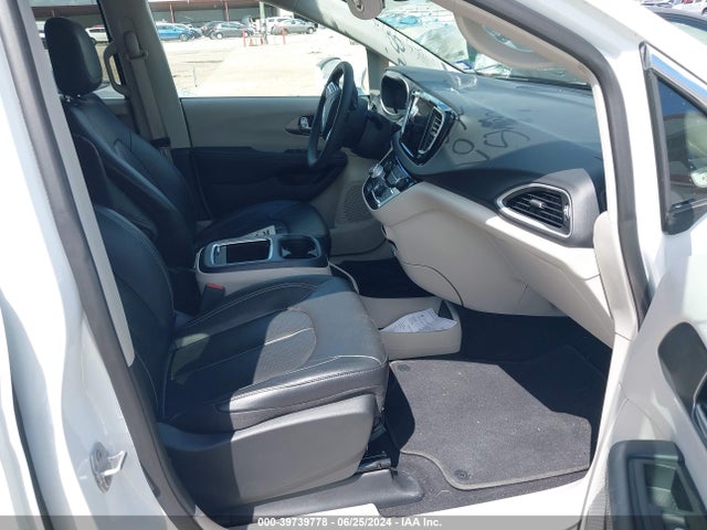 2C4RC1BGXNR147406 Chrysler Pacifica Touring L