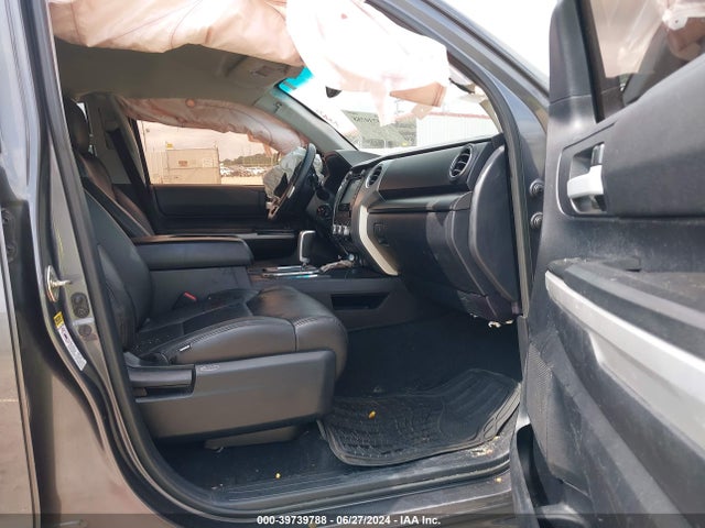 5TFRM5F19HX115319 Toyota Tundra Sr5 4.6l V8