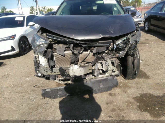 Toyota Rav4 Xle 2018 2T3WFREV3JW516996 Image 12