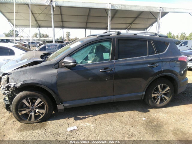 Toyota Rav4 Xle 2018 2T3WFREV3JW516996 Image 14