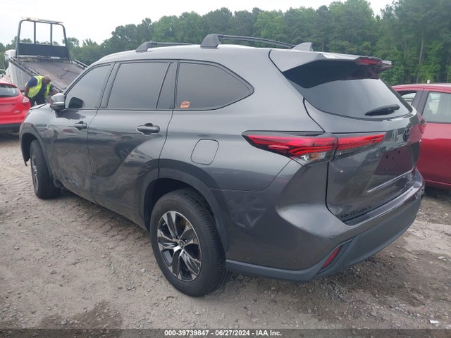 Toyota Highlander Xle 2022 5TDGZRAH4NS556412 Image 3