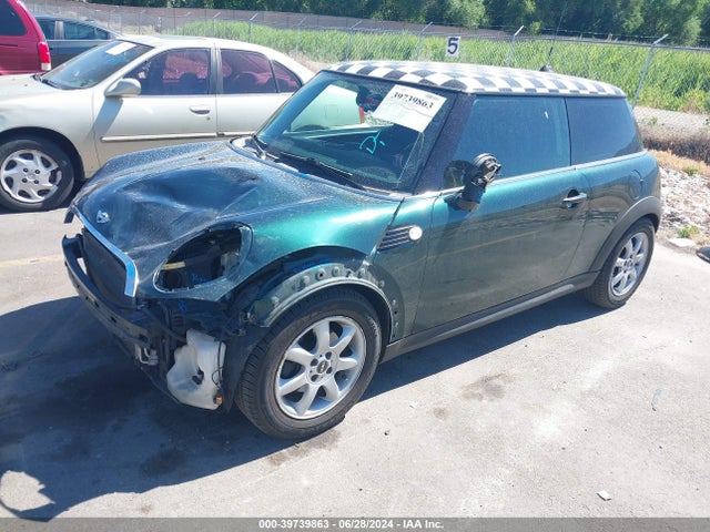 2009 MINI COOPER WMWMF33549TU69884 Photo 1
