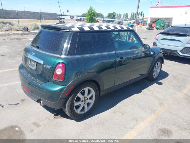 2009 MINI COOPER WMWMF33549TU69884 Photo 3